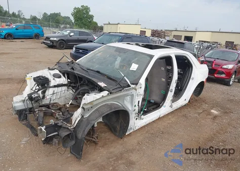 2013 Chrysler 300 Touring z USA, uszkodzony, nr VIN 2C3CCAAG7DH548377